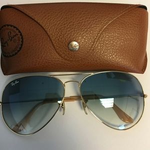 Ray-Ban Classic Aviator Sunglasses